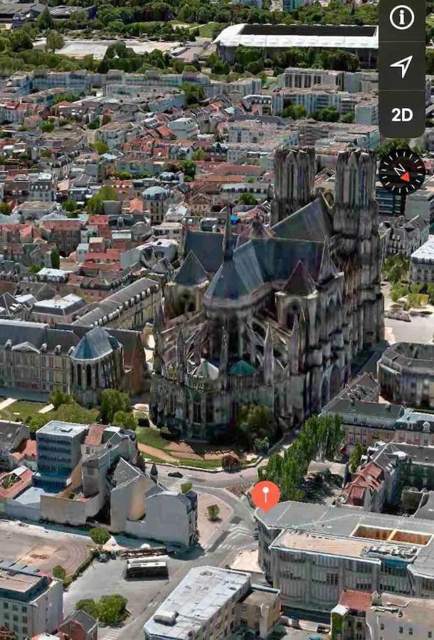 Апартаменти Loft Des Sacres - Vue Unique Sur La Cathedrale Реймс Екстер'єр фото