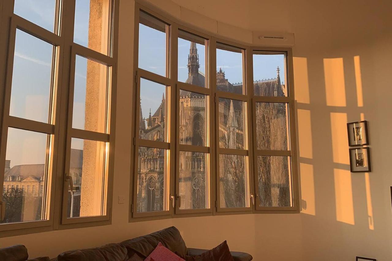 Апартаменти Loft Des Sacres - Vue Unique Sur La Cathedrale Реймс Екстер'єр фото